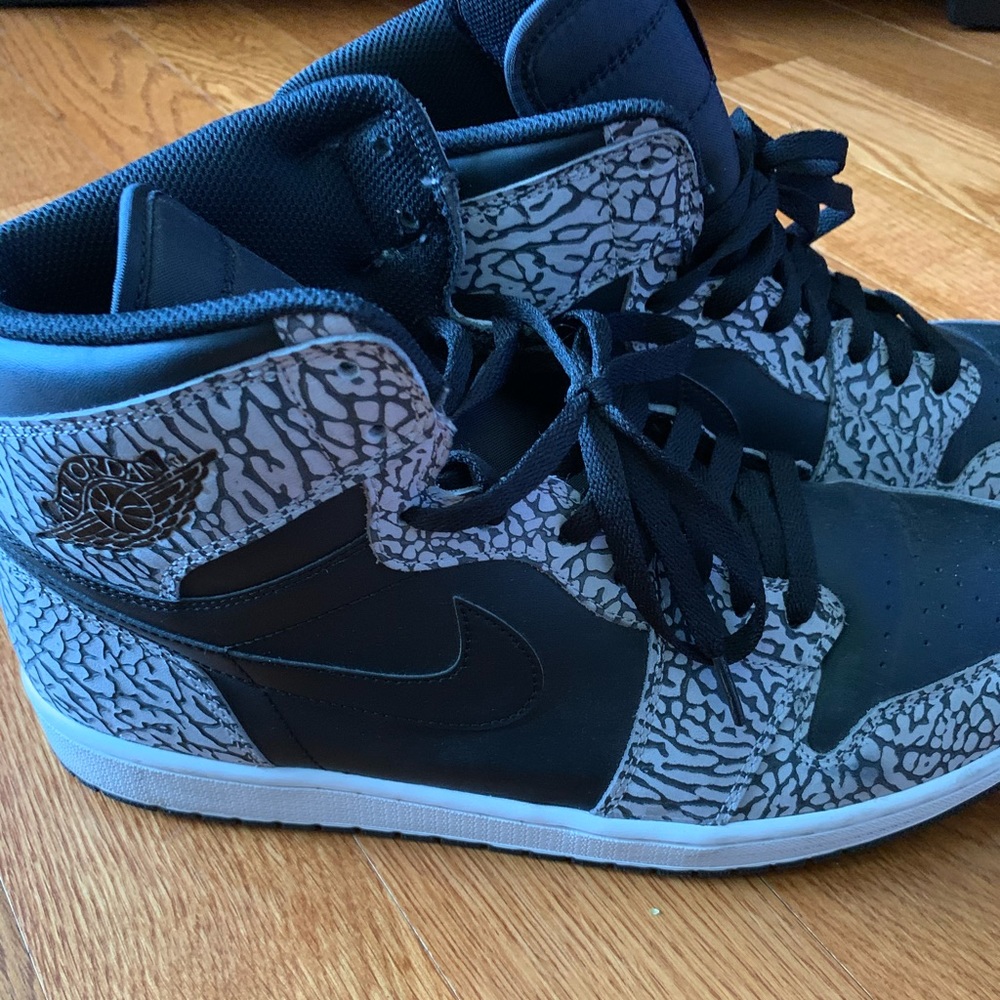 Air Jordan 1 Retro